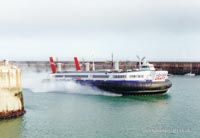 SRN4 The Princess Margaret (GH-2006) enters Dover Harbour by the Prince of Wales pier