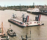 SRN4 The Princess Anne (GH-2007) with Seaspeed at Dover