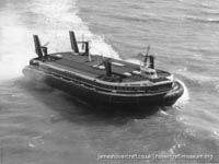 SRN4 The Princess Anne (GH-2007) with Seaspeed at Dover