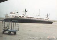 SRN4 hovercraft arriving at Dover