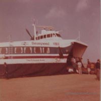 The Princess Anne (GH-2007) after the emergency landing, with damaged skirt